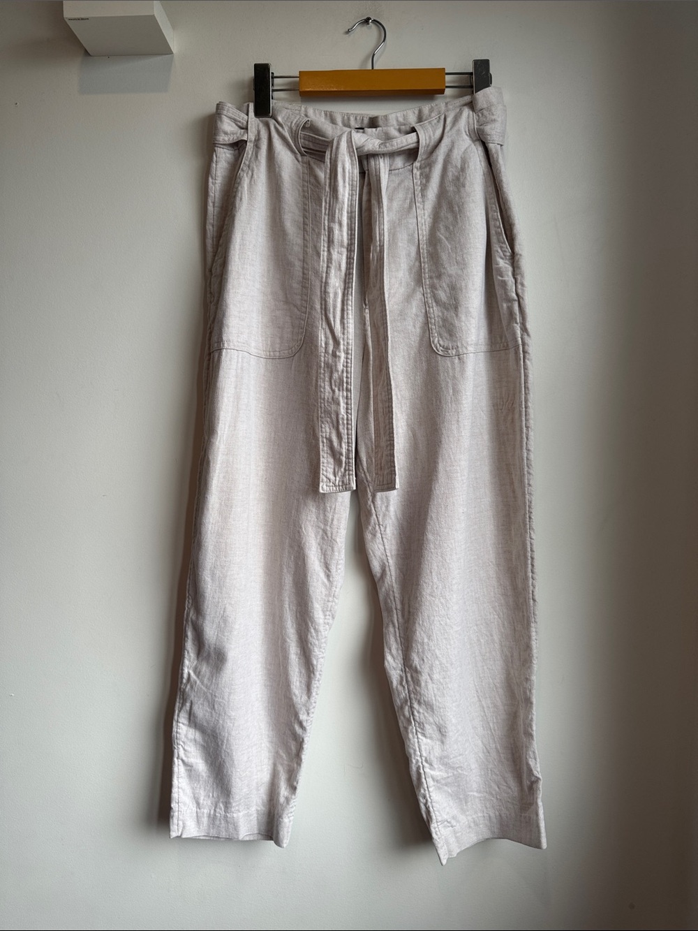 Banana Republic Linen-Blend Crop Pants - Light Cream